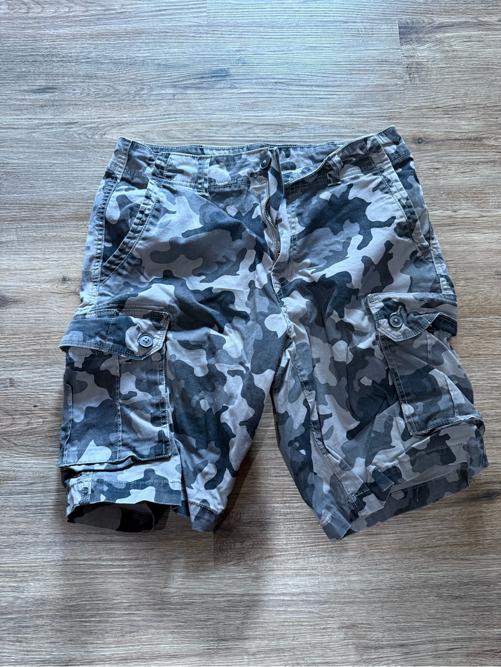 Sonoma Men's Gray Camouflage Cargo Shorts